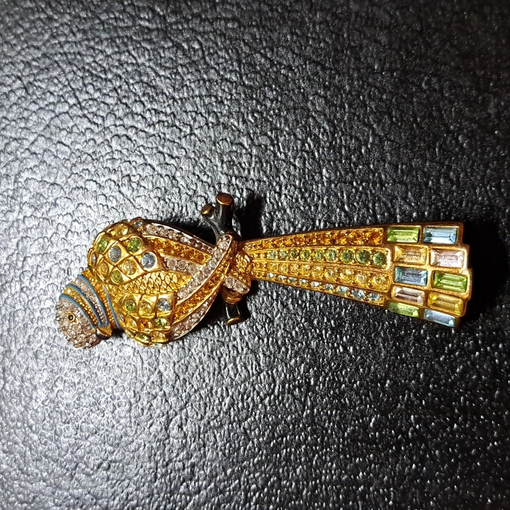 Vintage Swarovski Parrot Brooch